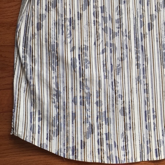 Button down patterned shirt - Picture 13 of 16